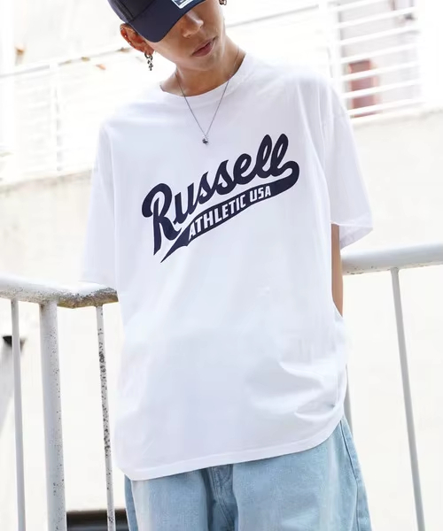 White Retro College Style Logo - Streetwear Brand With A Logo avaliação e preço
